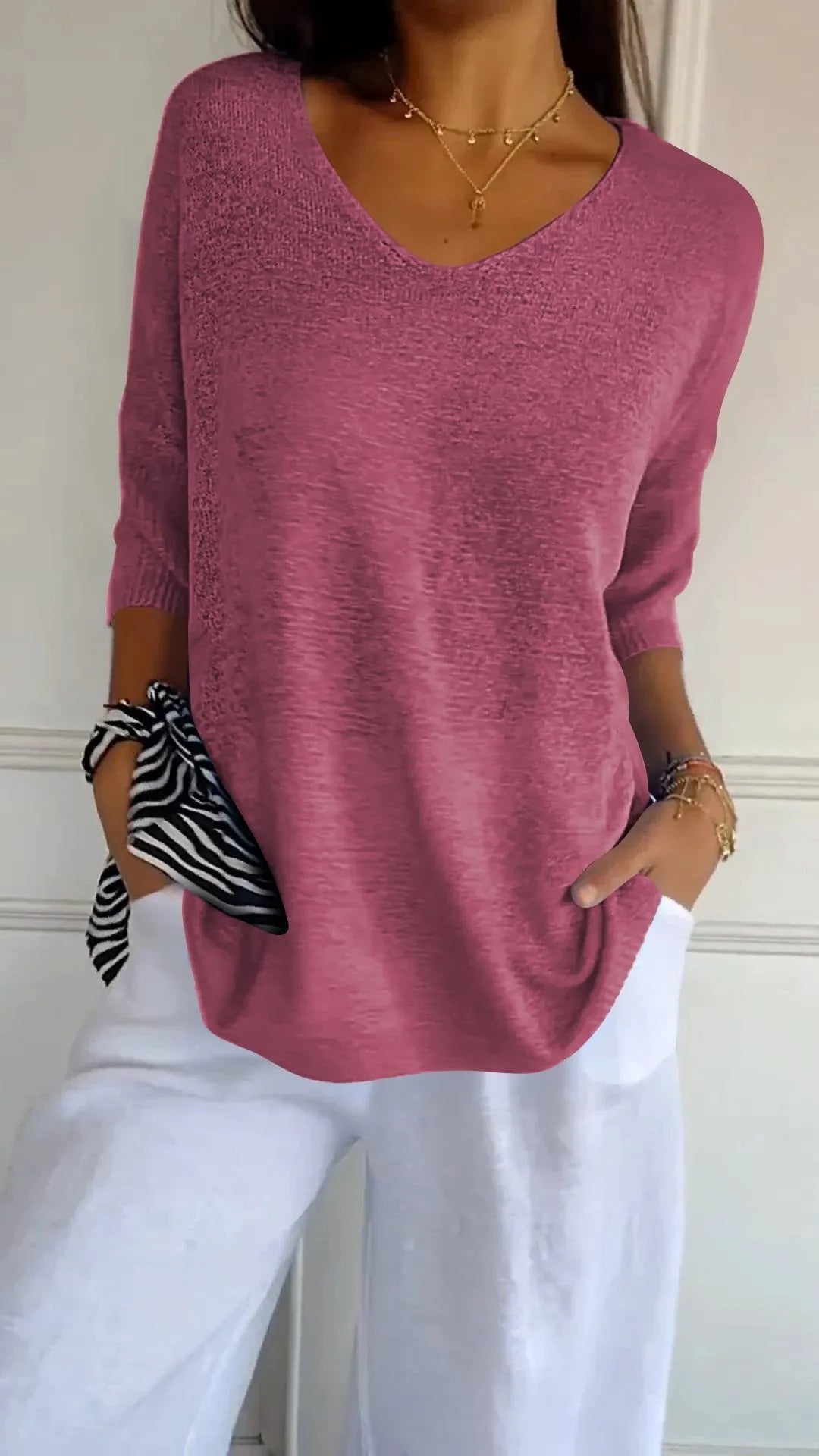 Kit 3 Blusas Luna® em Malha Leve – Decote V